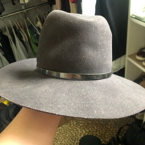 Sold - Picture 5 of 5